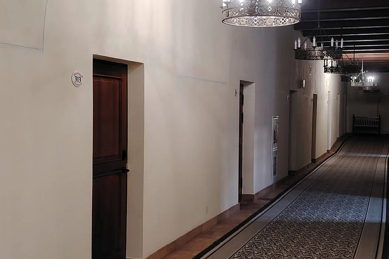 Monastyrski Hotel — rooms and atmosphere