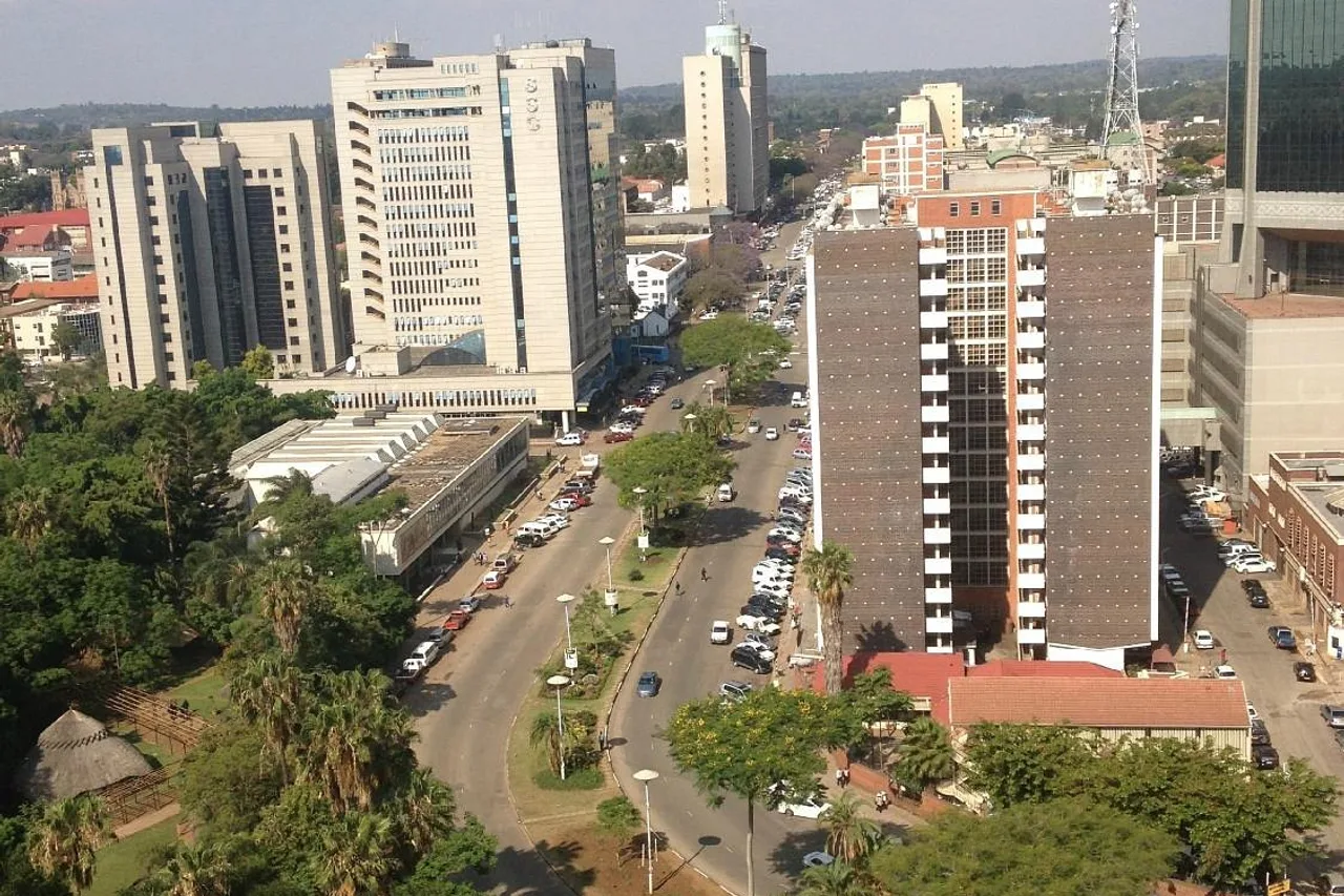 Monomotapa Hotel Harare — rooms and atmosphere