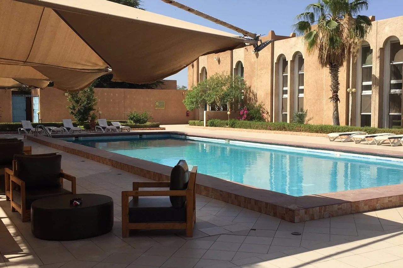 Monotel Dar El Barka Nouakchott — rooms and atmosphere