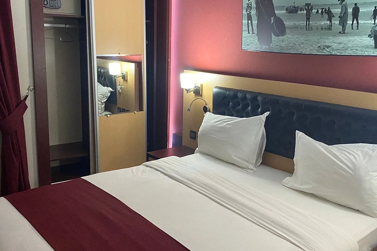 Monotel Dar El Barka Nouakchott — rooms and atmosphere