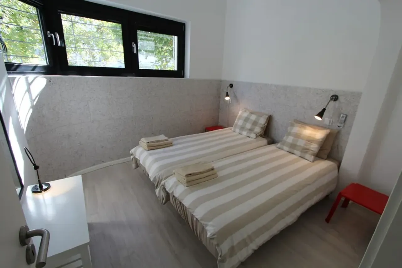 Moov Hotel Porto Centro — rooms and atmosphere