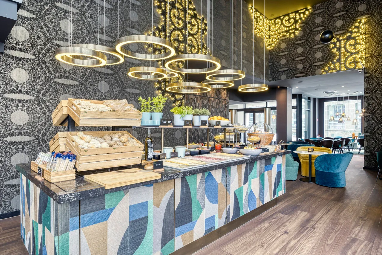 Motel One Brussels — ภาพห้องพักและบรรยากาศ