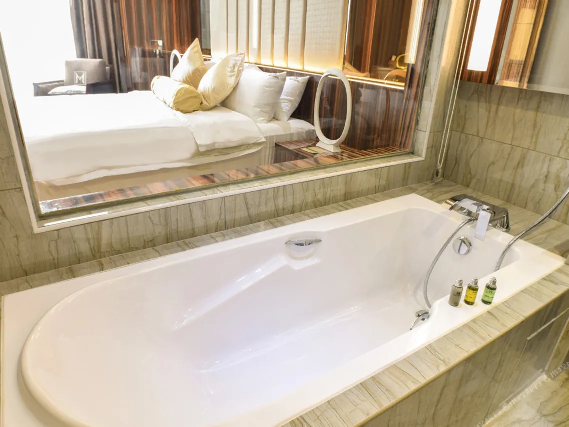 Moty Hotel — ภาพห้องพักและบรรยากาศ