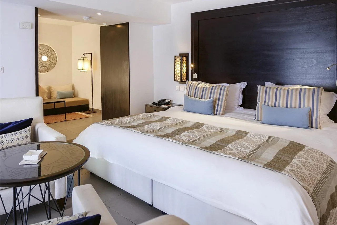 Mövenpick Hotel Gammarth Tunis — rooms and atmosphere