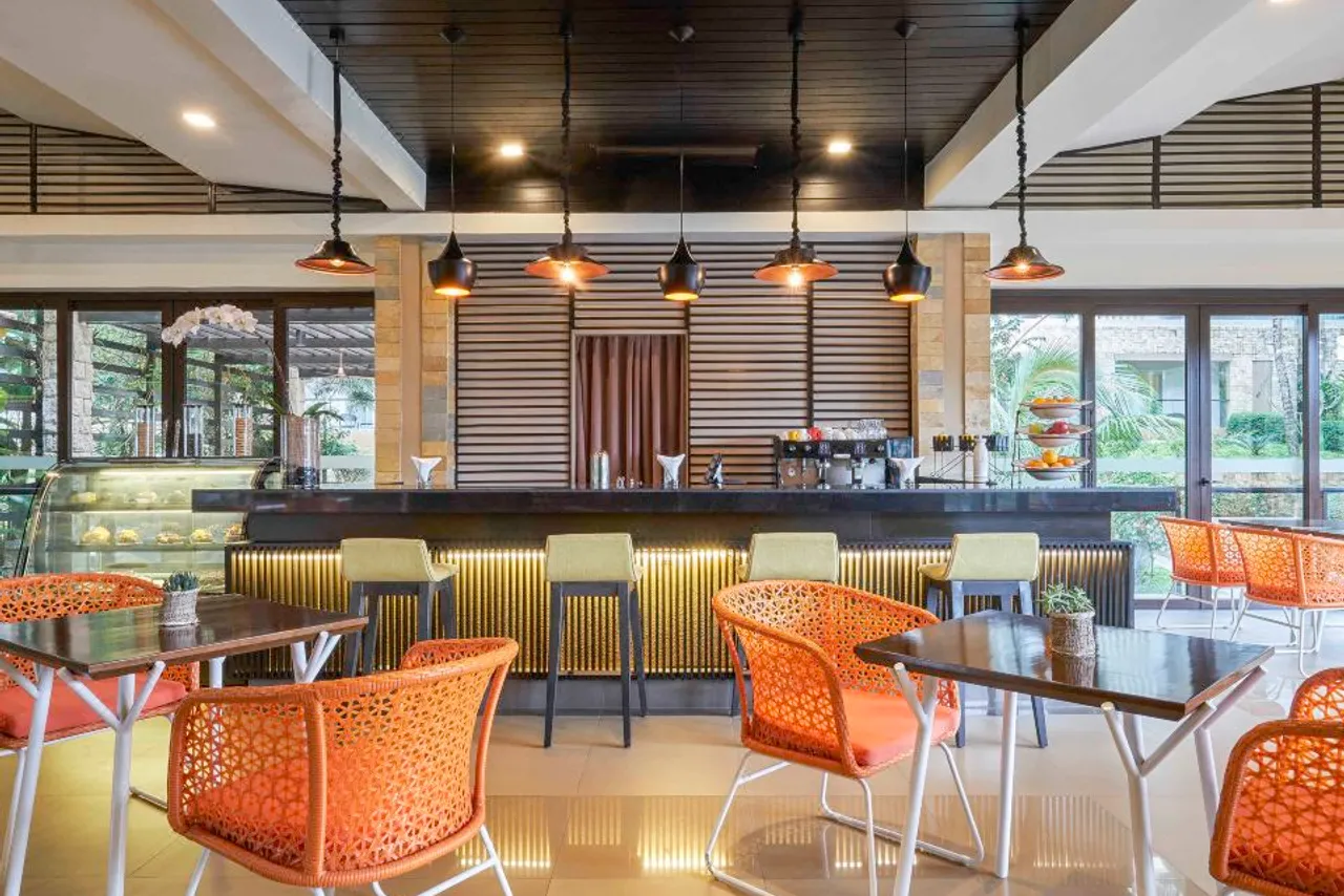 Mövenpick Resort & Spa Boracay — rooms and atmosphere