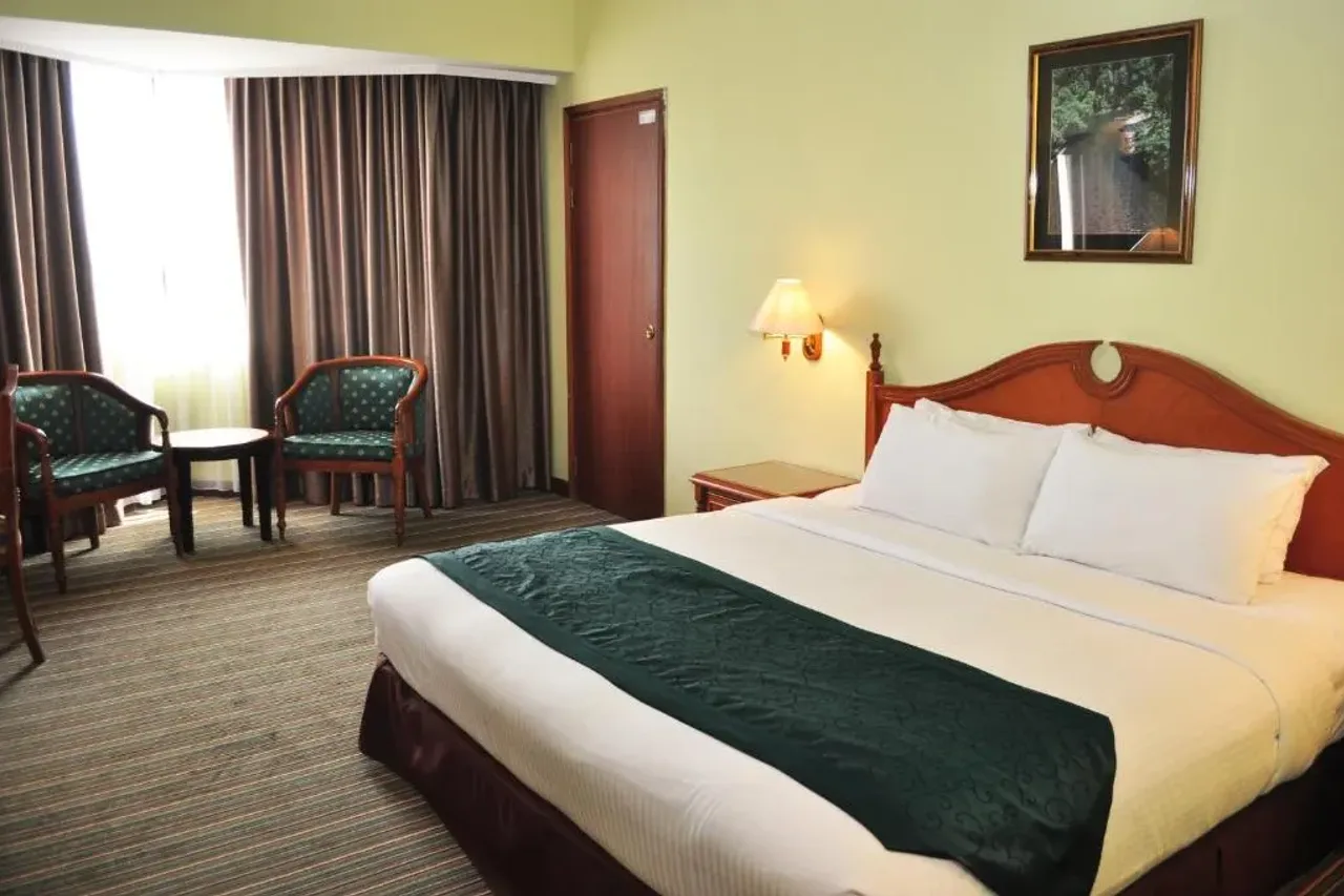 Mulia Hotel — rooms and atmosphere