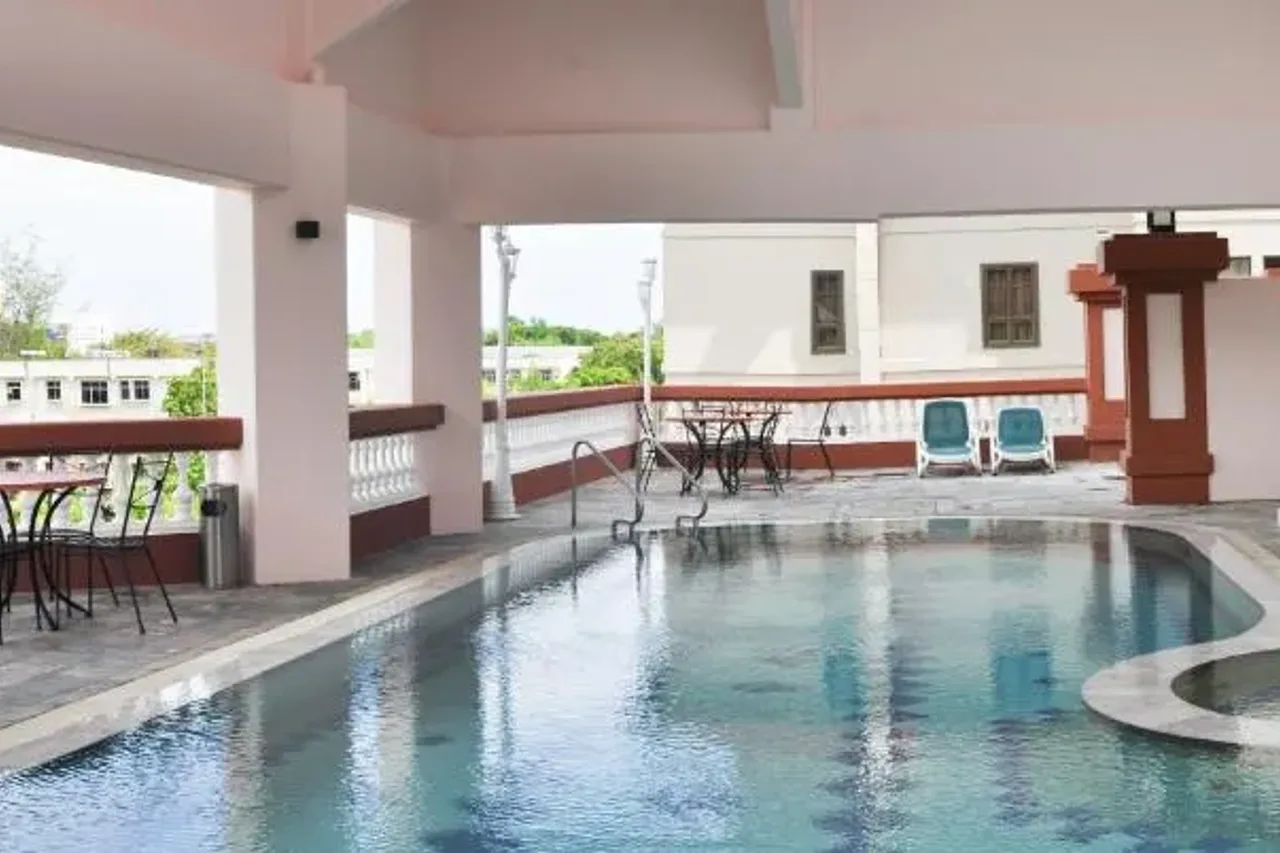 Mulia Hotel — rooms and atmosphere
