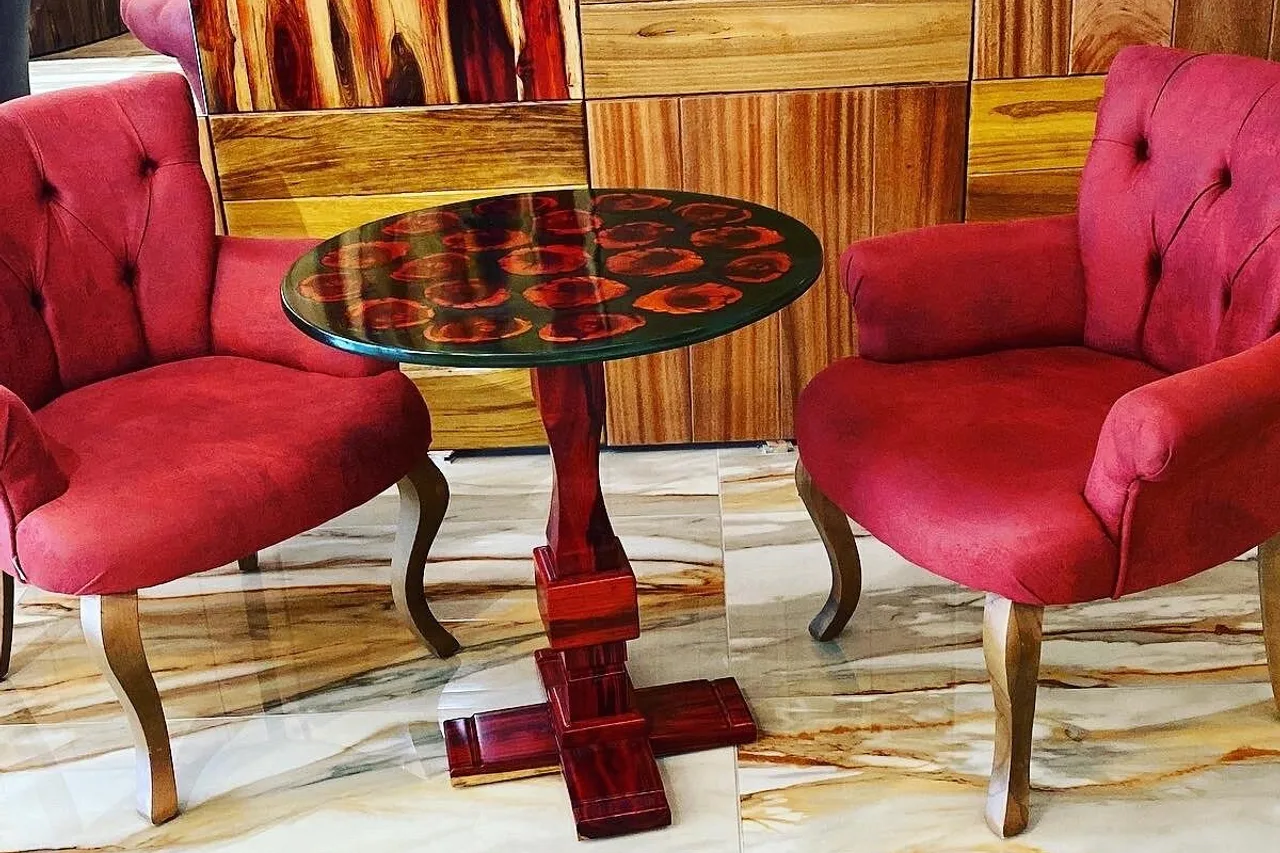 Murex Plaza Hotel & Suites — rooms and atmosphere