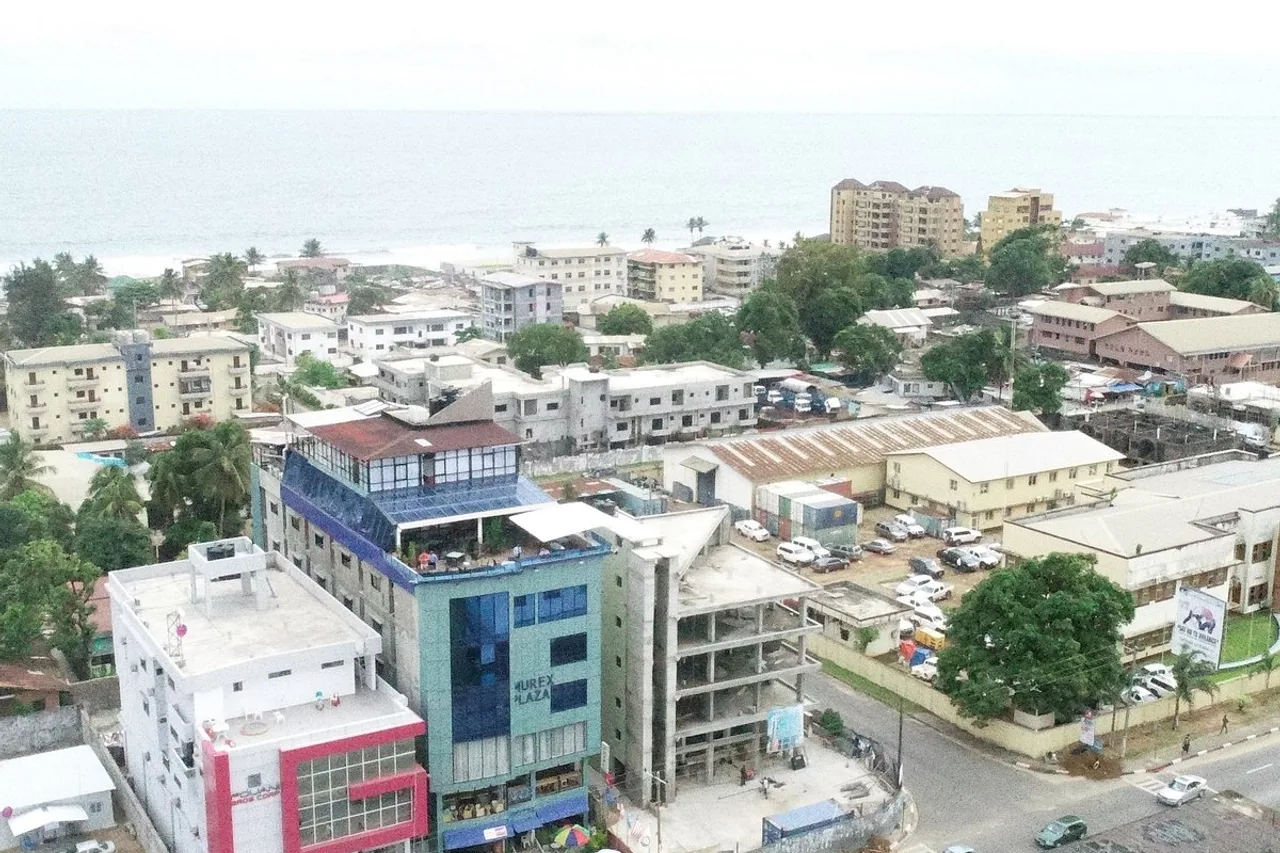 Murex Plaza Hotel & Suites — rooms and atmosphere