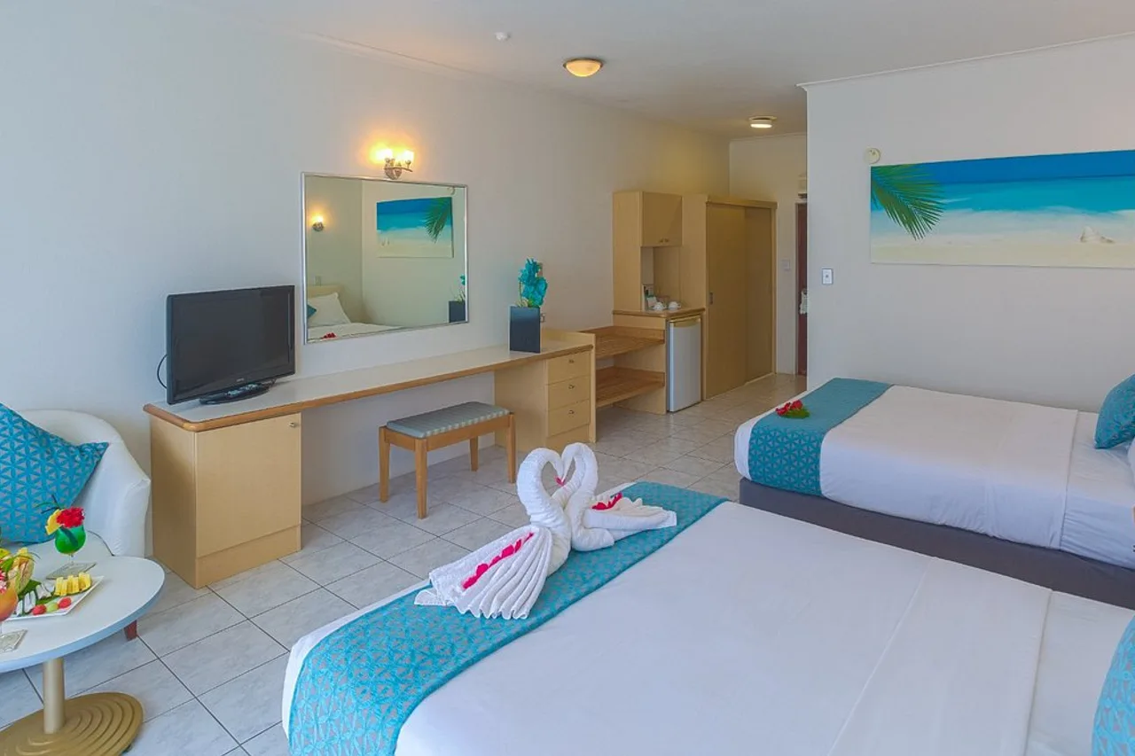 Muri Beach Club Hotel (Adults Only) — rooms and atmosphere