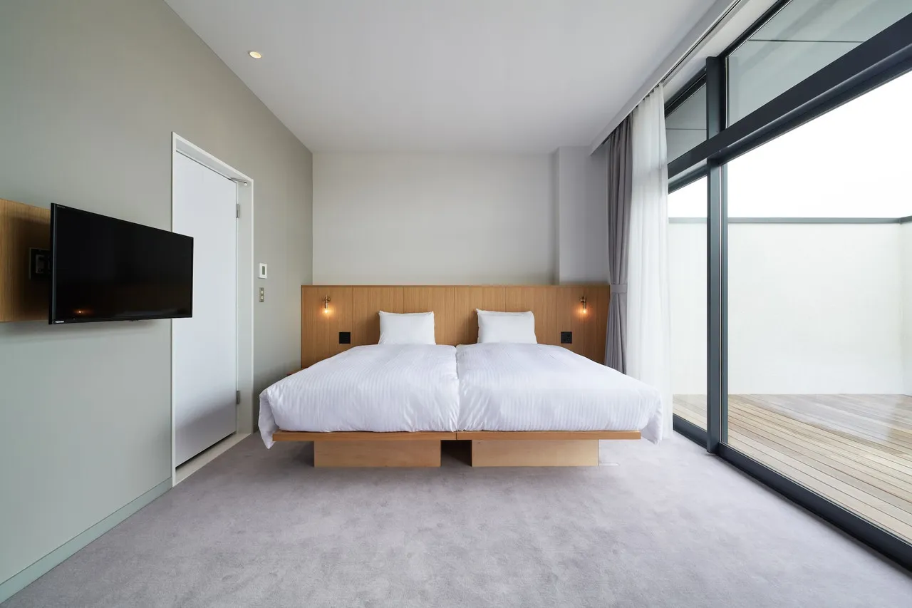 Mustard Hotel Shimokitazawa — rooms and atmosphere