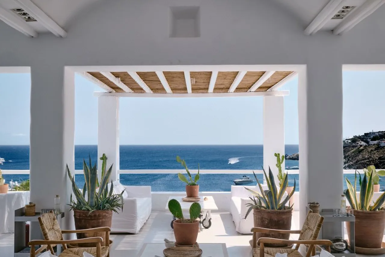 Mykonos Blu, A Grecotel Resort to Live — rooms and atmosphere