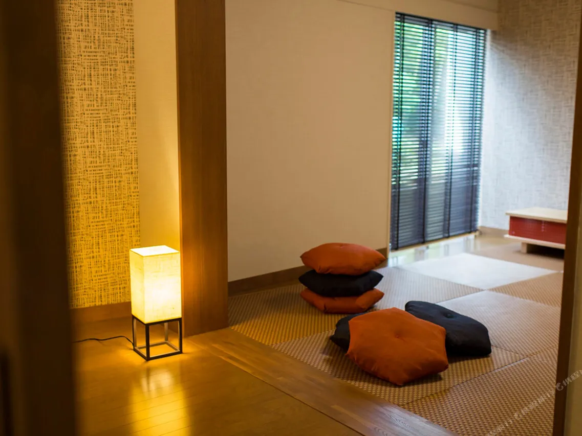 Narita View Hotel — rooms and atmosphere