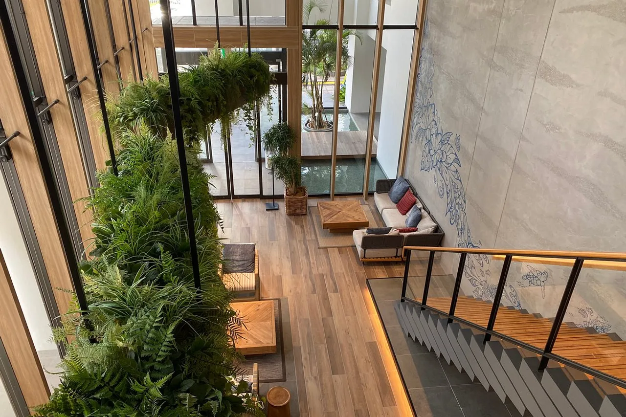 Nest Hotel Naha Kumoji — rooms and atmosphere