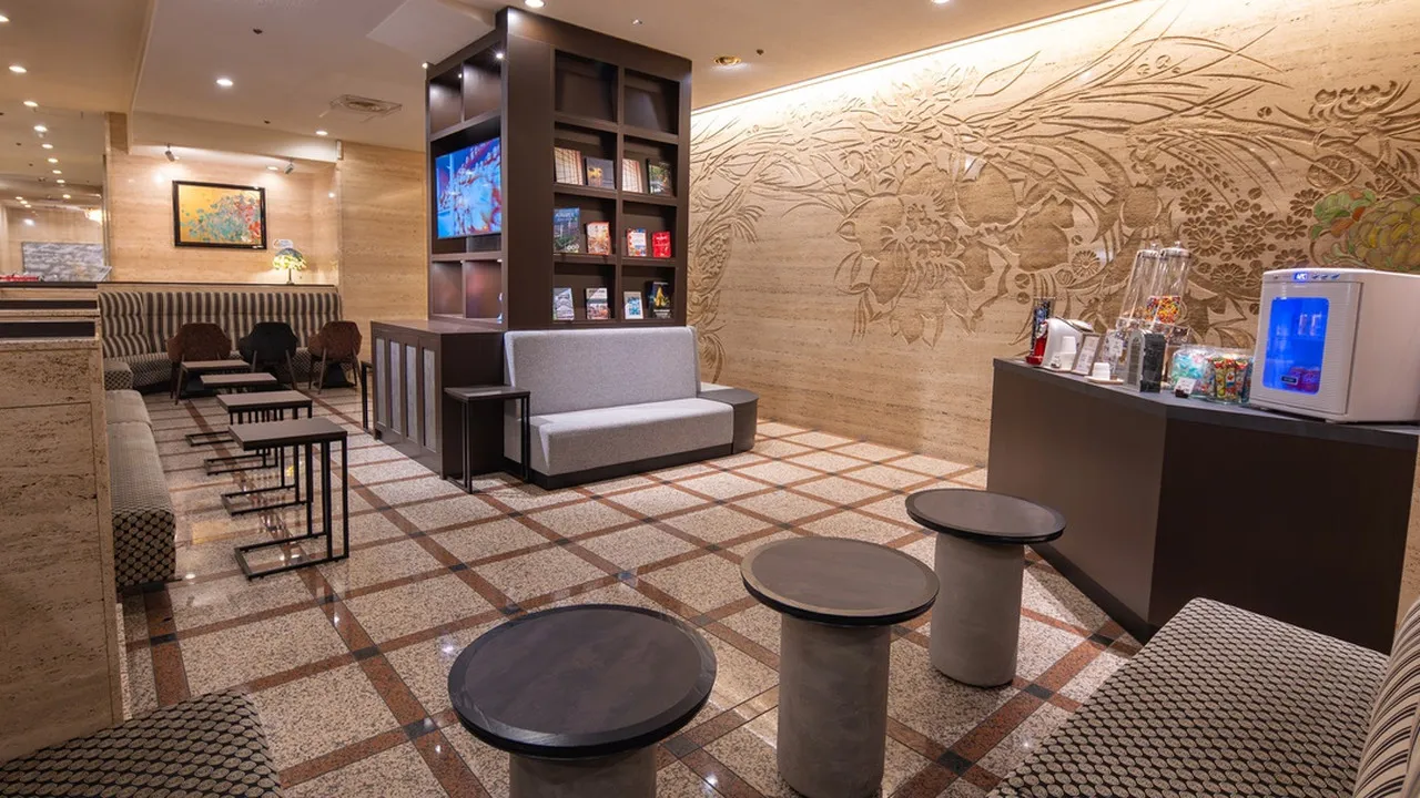 New Osaka Hotel — rooms and atmosphere