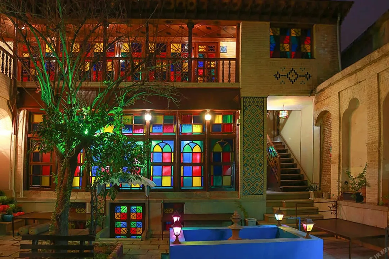 Niayesh Boutique Hotel — ภาพห้องพักและบรรยากาศ
