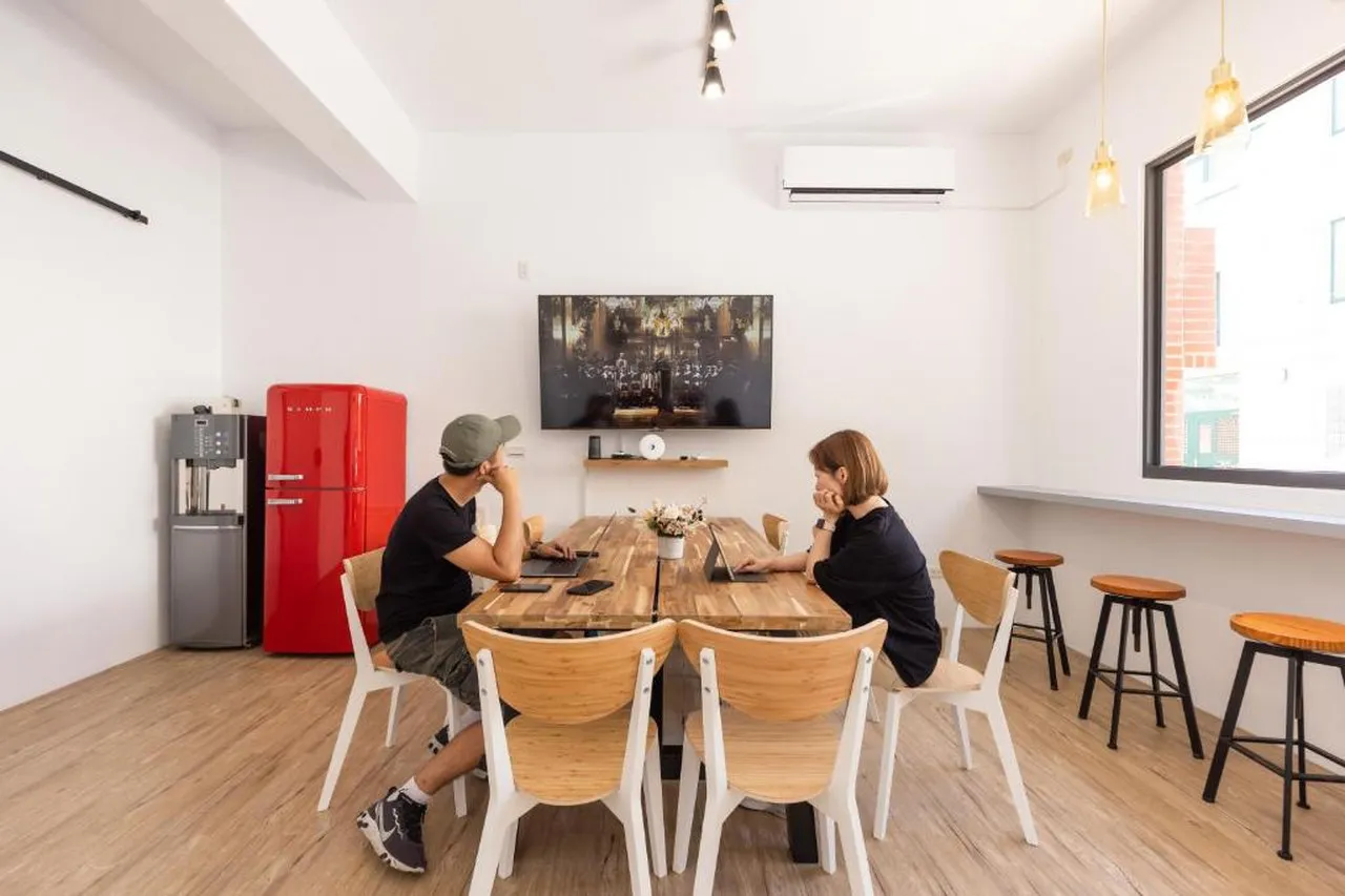 Nice Hostel — rooms and atmosphere