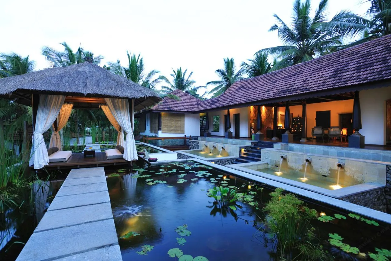 Niraamaya Retreats Surya Samudra, Kovalam — rooms and atmosphere