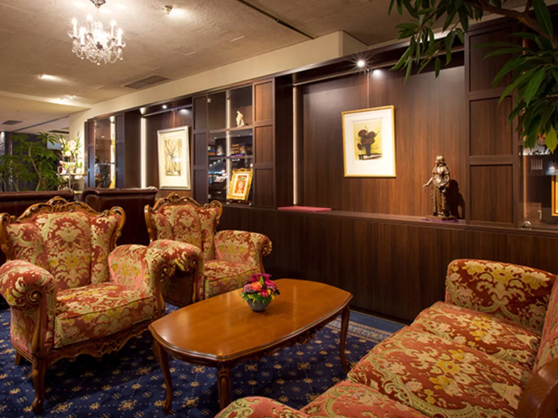 Nishitetsu Grand Hotel — rooms and atmosphere