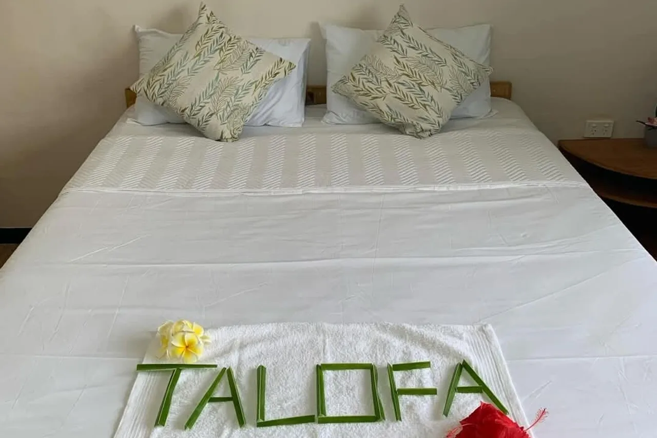 Niueti Lodge — rooms and atmosphere