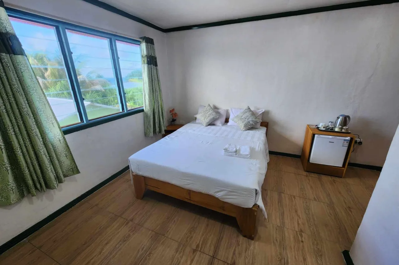 Niueti Lodge — rooms and atmosphere