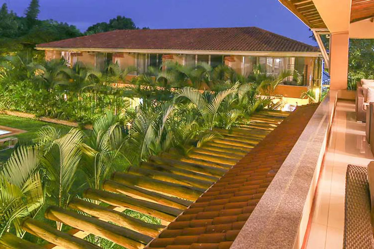 No.5 Boutique Hotel — เอ็นเตบเบ