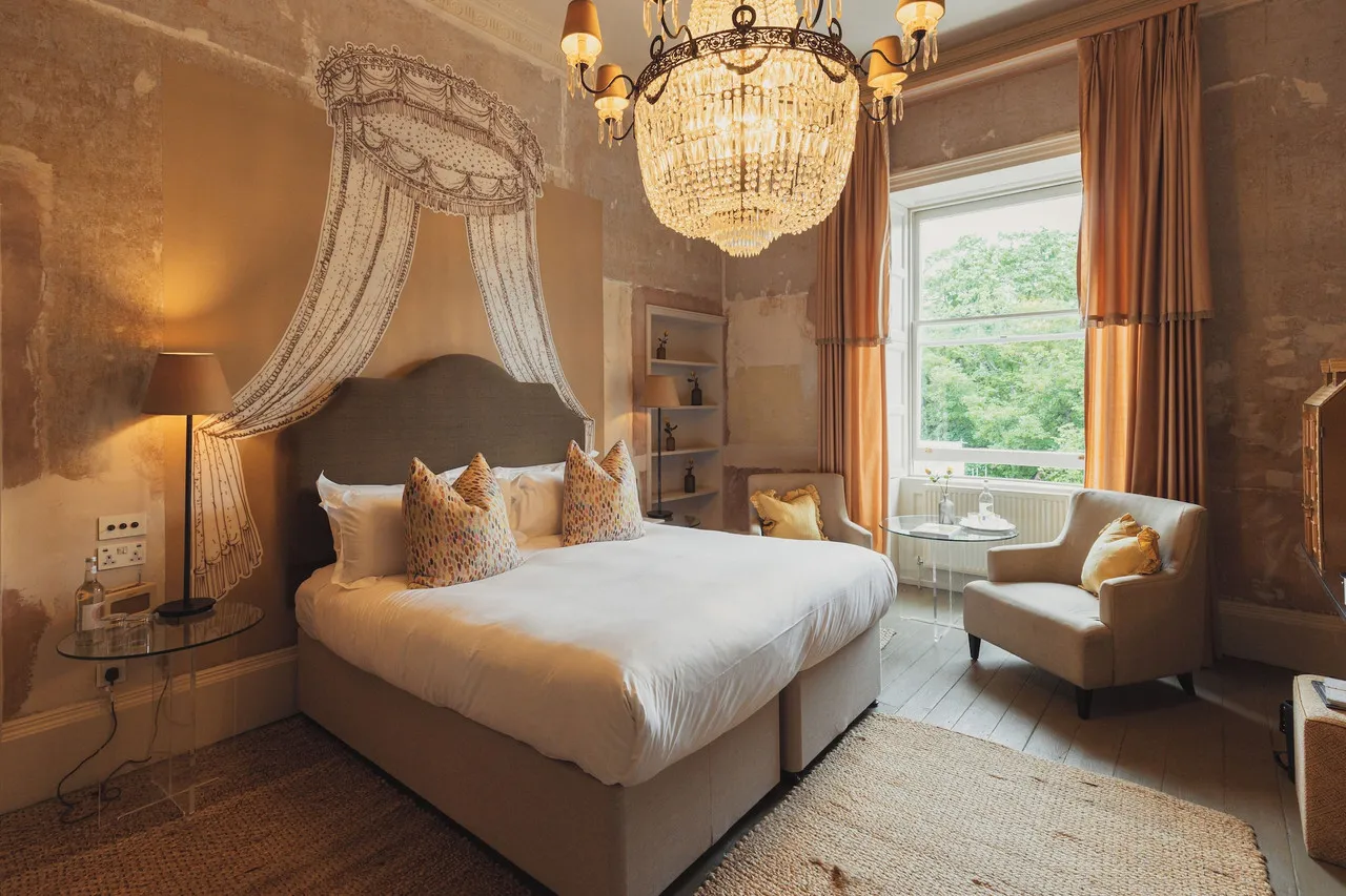 No.15 by GuestHouse Bath — rooms and atmosphere