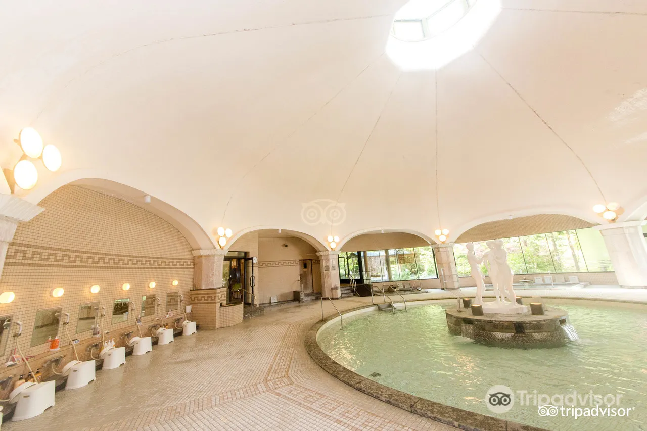 Noboribetsu Grand Hotel — rooms and atmosphere