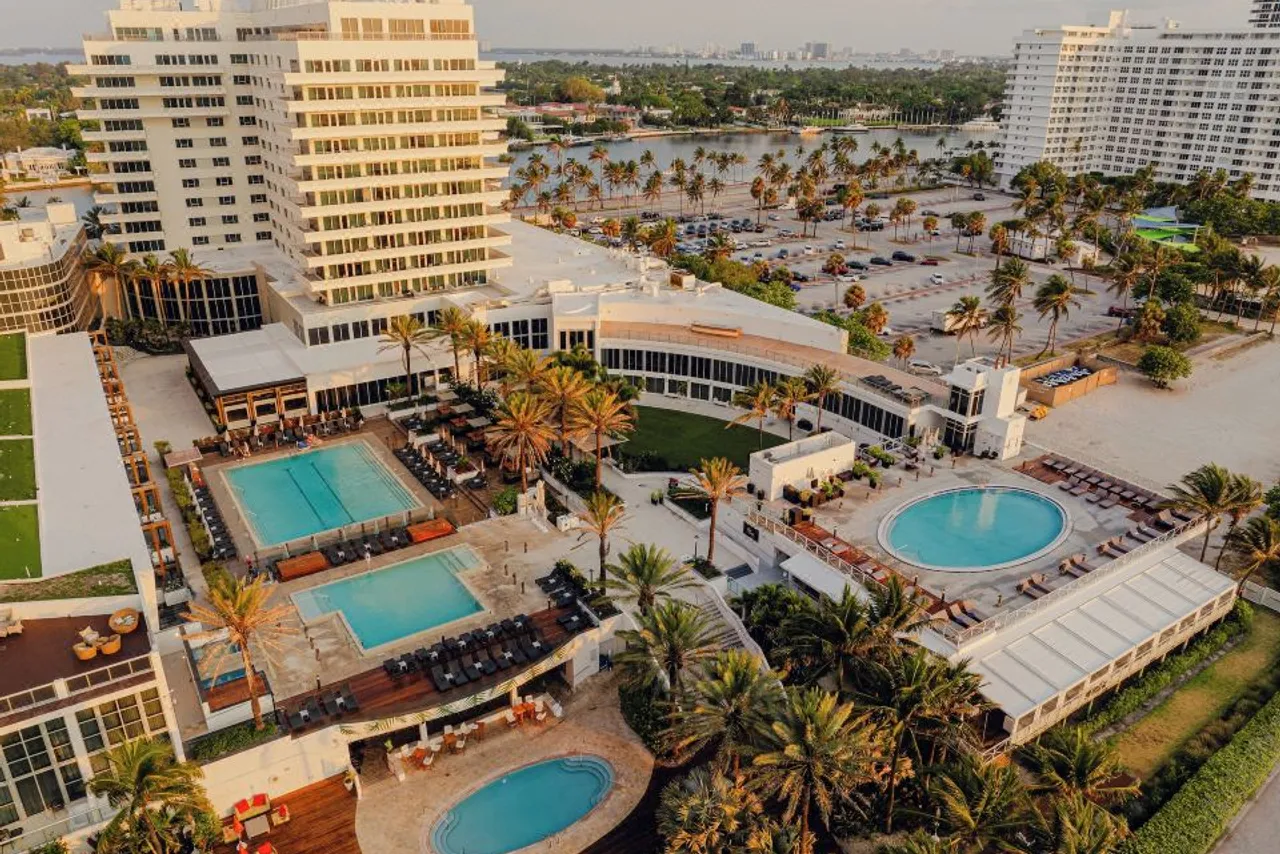 Nobu Hotel Miami Beach — rooms and atmosphere