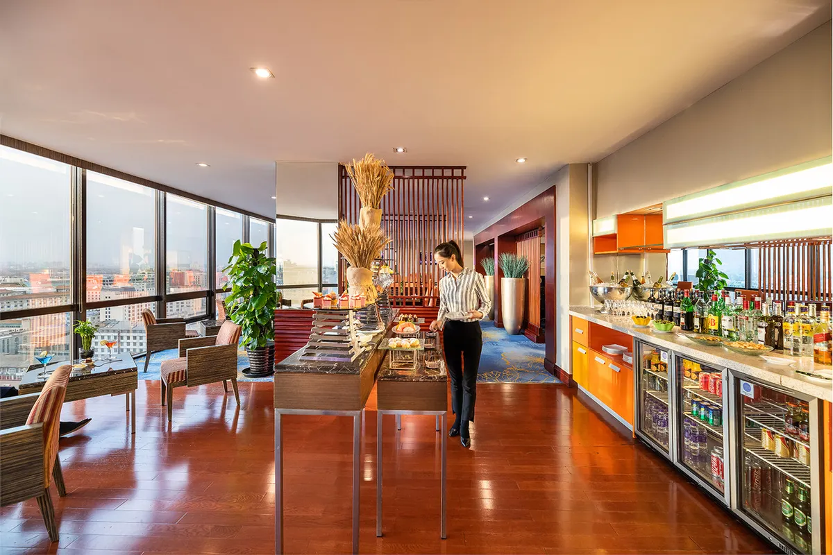 Novotel Beijing Peace — rooms and atmosphere