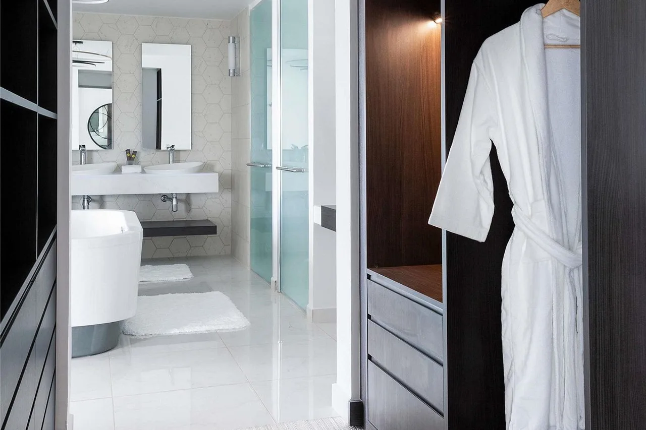 Novotel Convention &amp; Spa Antananarivo — rooms and atmosphere