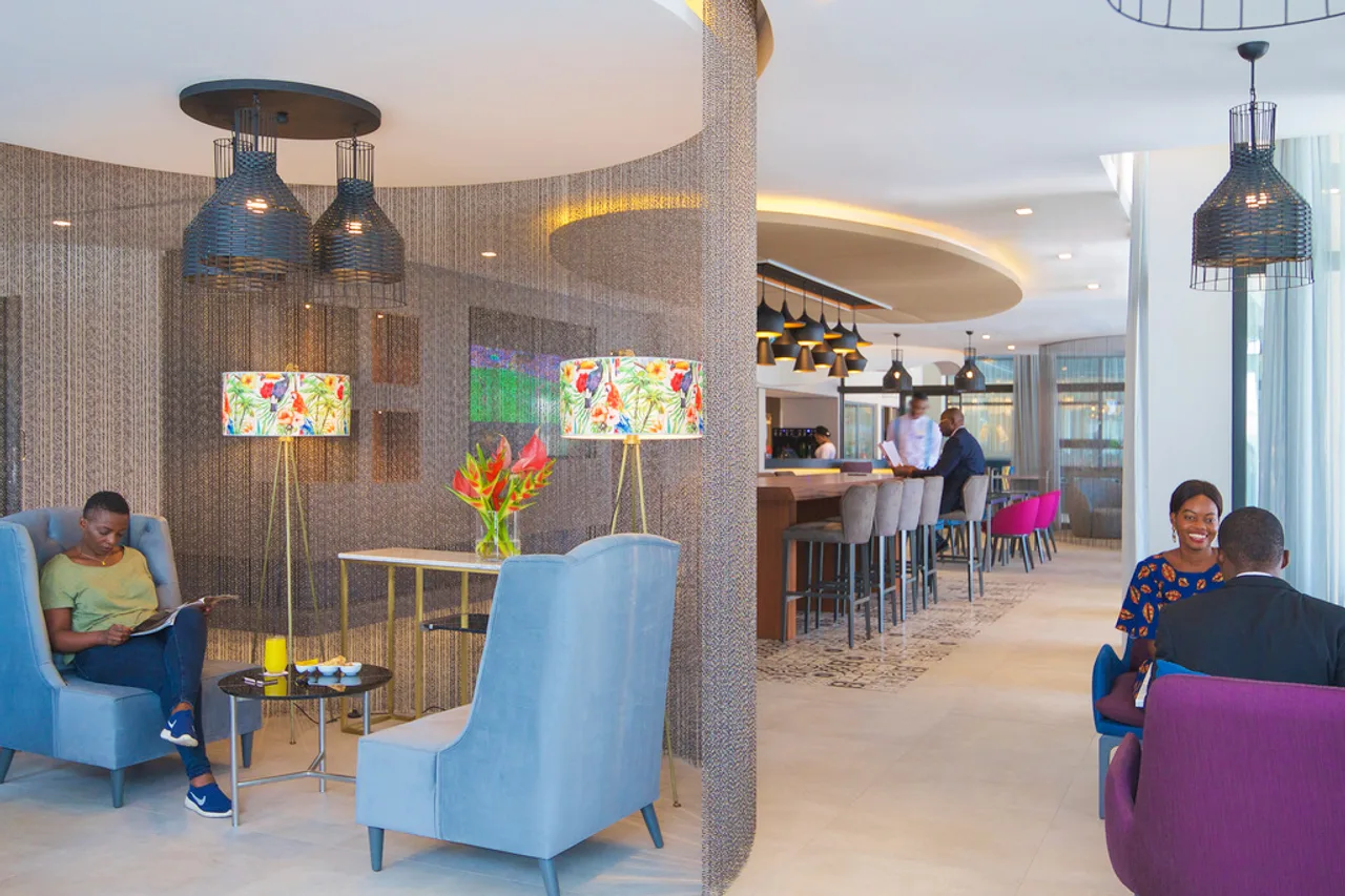 Novotel Cotonou Orisha — rooms and atmosphere