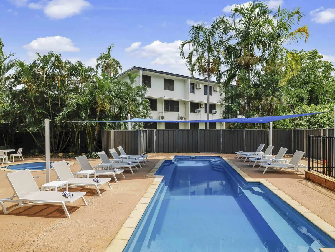 Novotel Darwin CBD — rooms and atmosphere