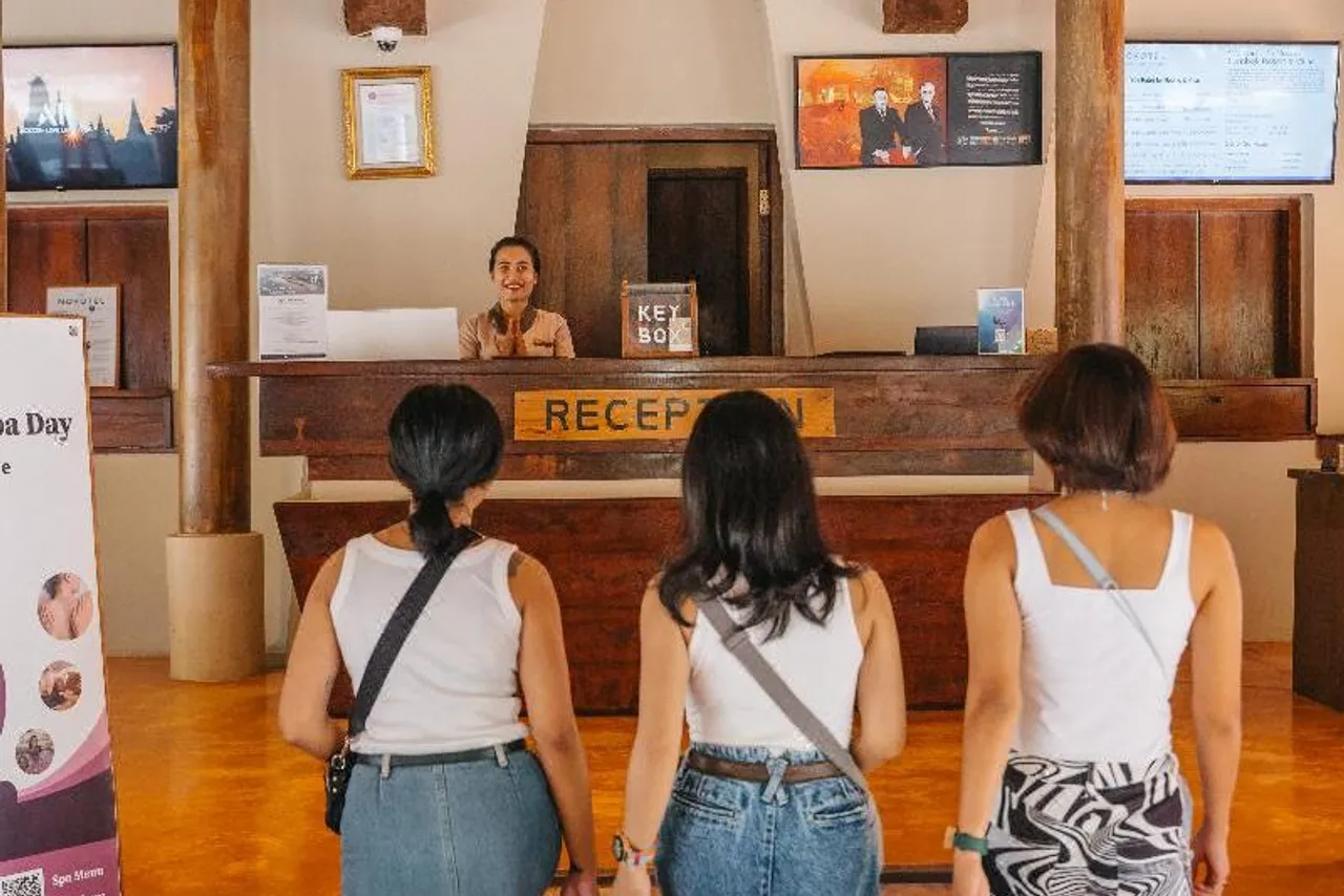 Novotel Lombok Resort & Villas — rooms and atmosphere