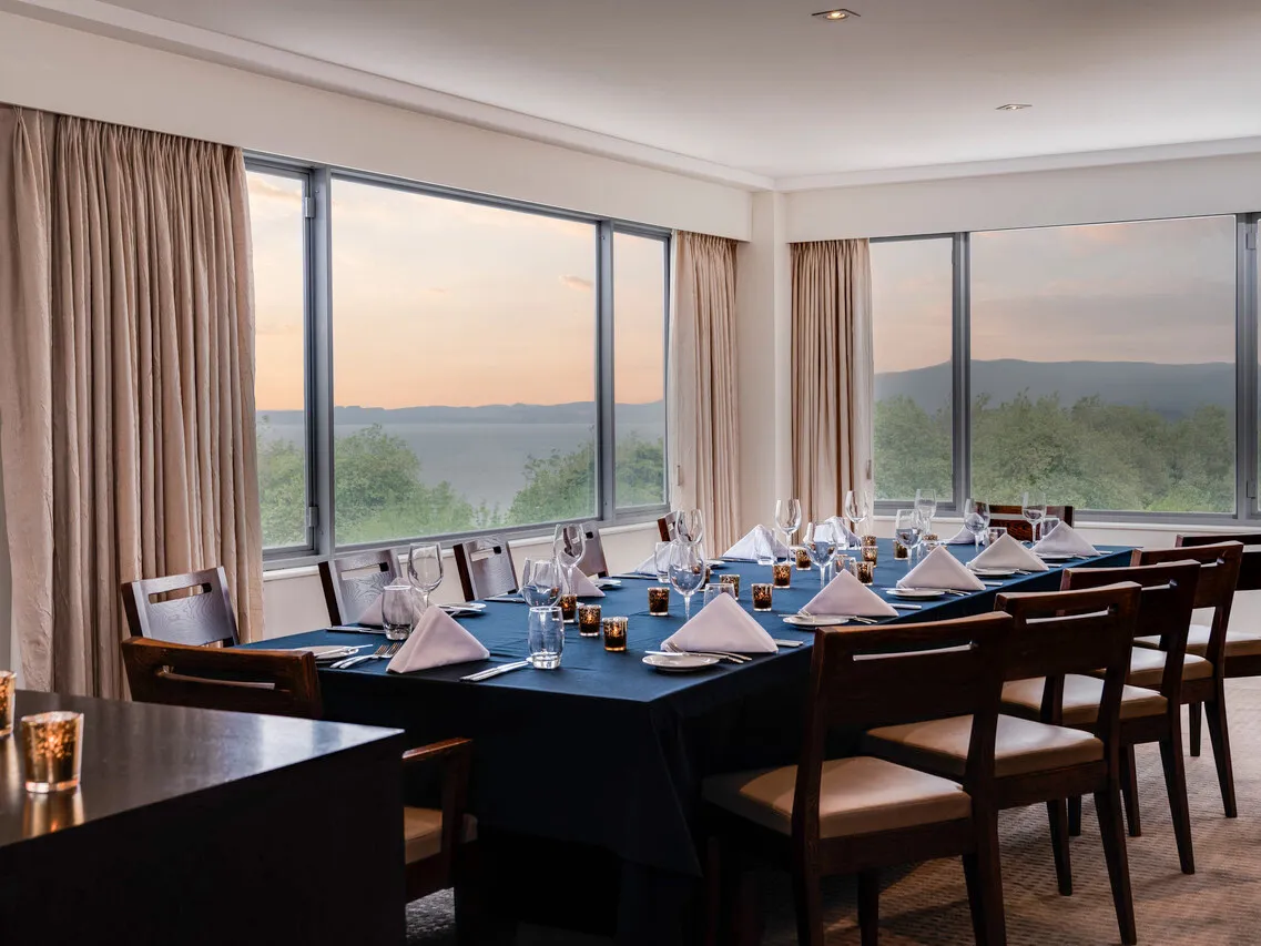 Novotel Rotorua Lakeside — ภาพห้องพักและบรรยากาศ