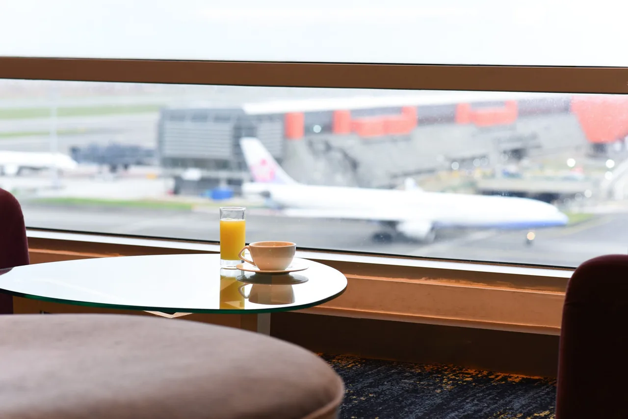 Novotel Taipei Taoyuan International Airport — ภาพห้องพักและบรรยากาศ