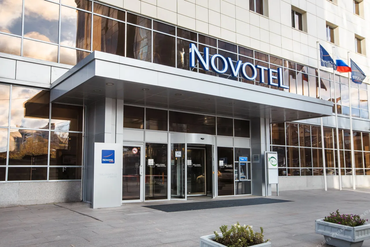 Novotel Yekaterinburg Centre — rooms and atmosphere