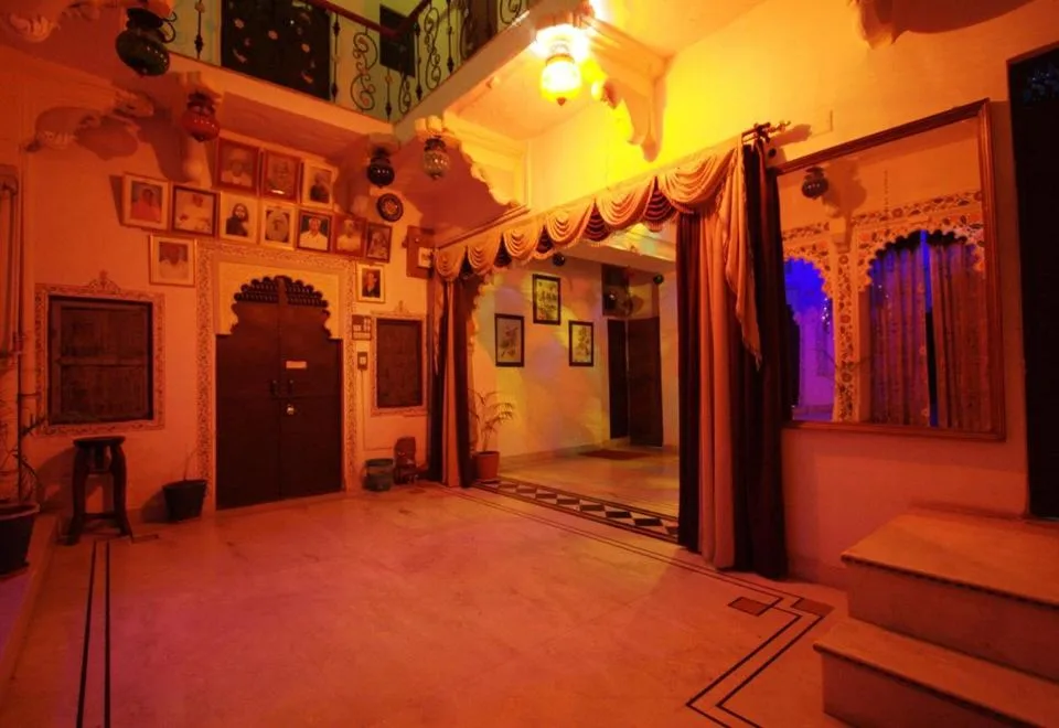 Nukkad Guest House — ภาพห้องพักและบรรยากาศ