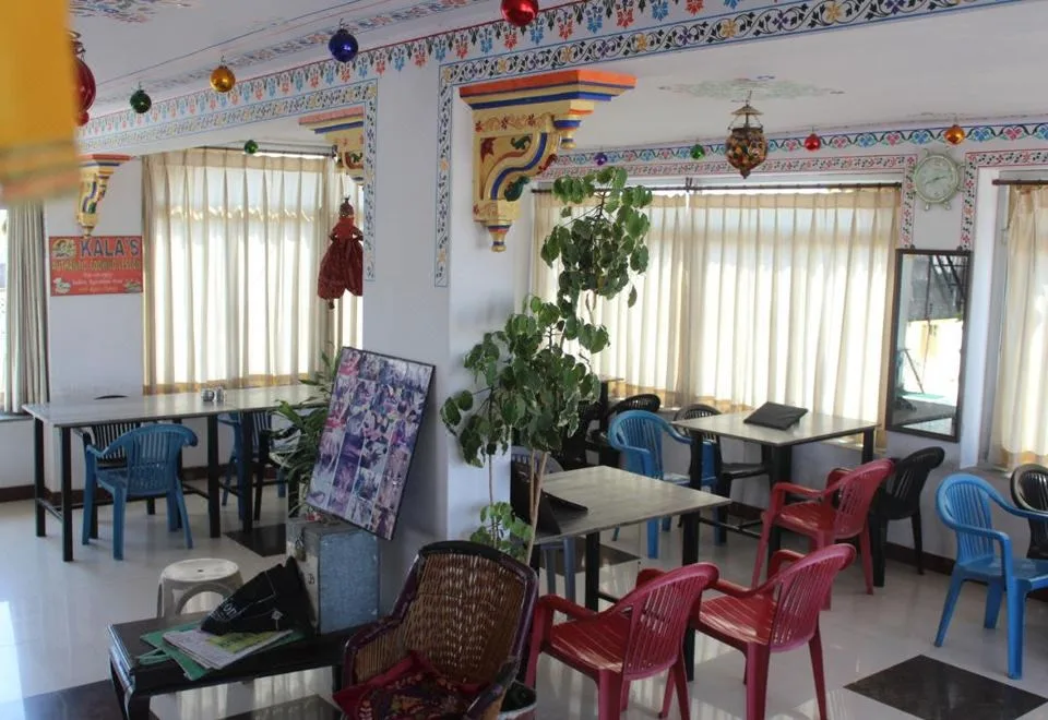 Nukkad Guest House — ภาพห้องพักและบรรยากาศ