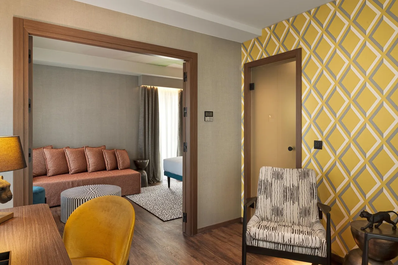NYX Hotel Thessaloniki by Leonardo Hotels — ภาพห้องพักและบรรยากาศ