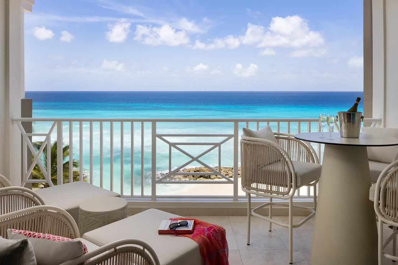 O2 Beach Club &amp; Spa by Ocean Hotels — rooms and atmosphere
