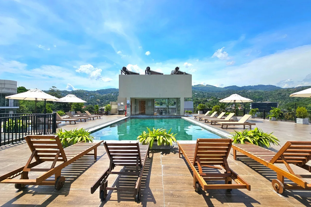 Oak Ray Regency — แคนดี
