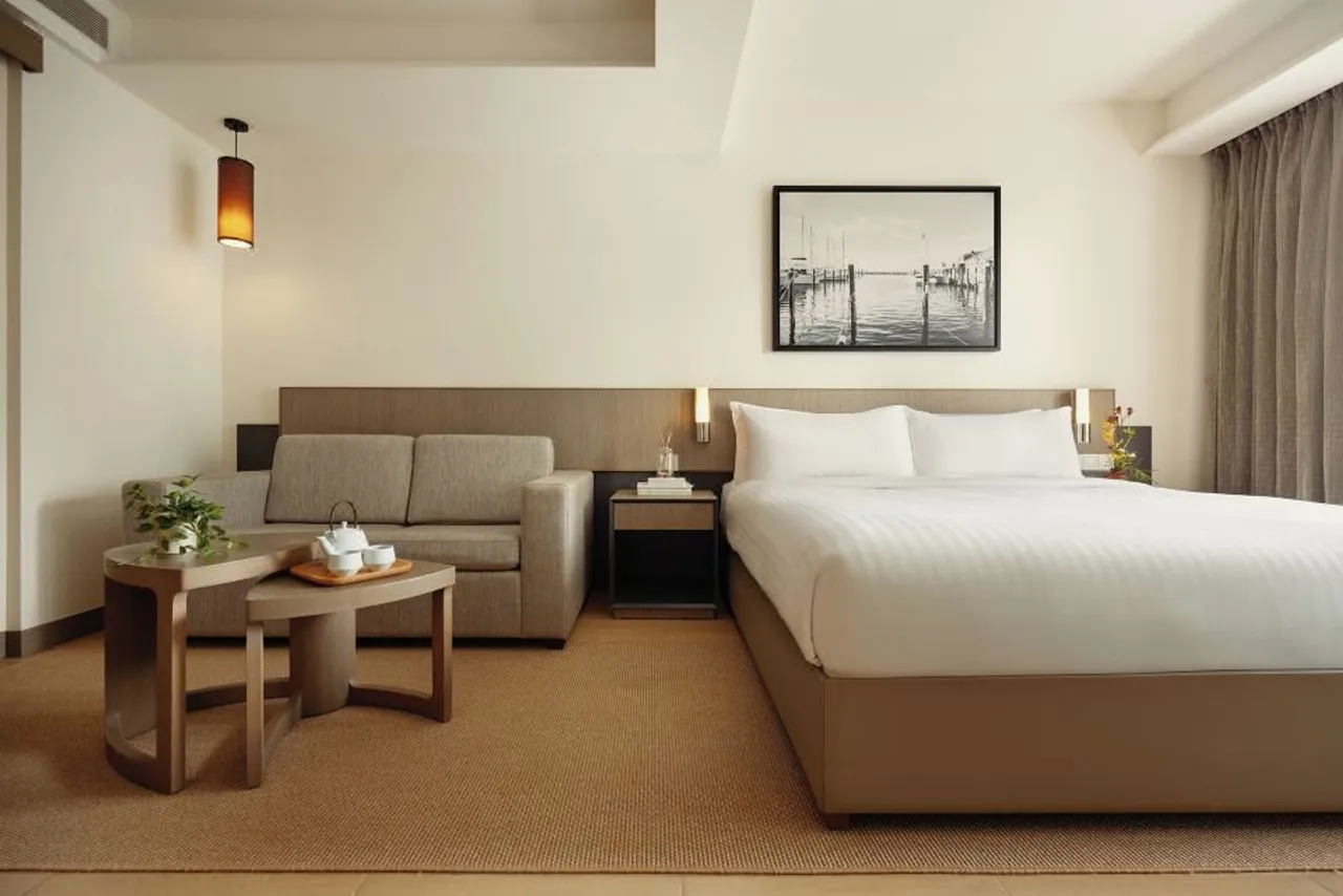 Oasia Residence Singapore by Far East Hospitality — rooms and atmosphere