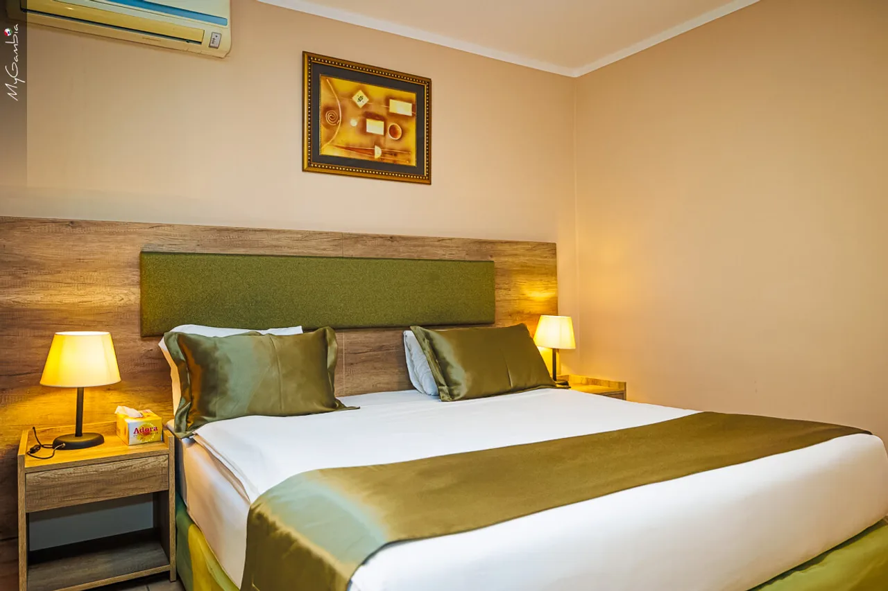 Ocean Bay Hotel &amp; Resort — rooms and atmosphere