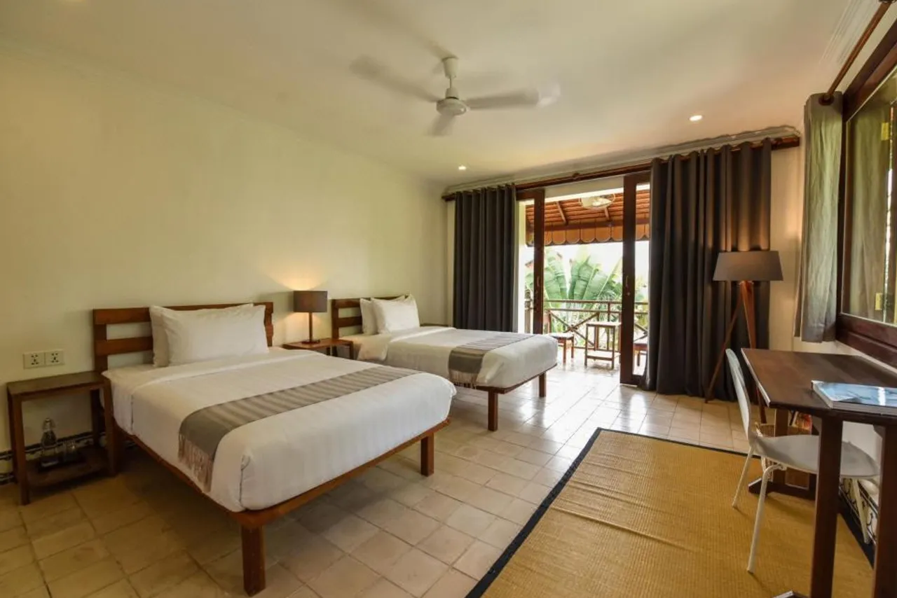 Oh Battambang Boutique Hotel — rooms and atmosphere