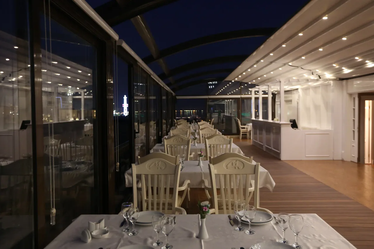 Old Street Boutique Hotel — rooms and atmosphere