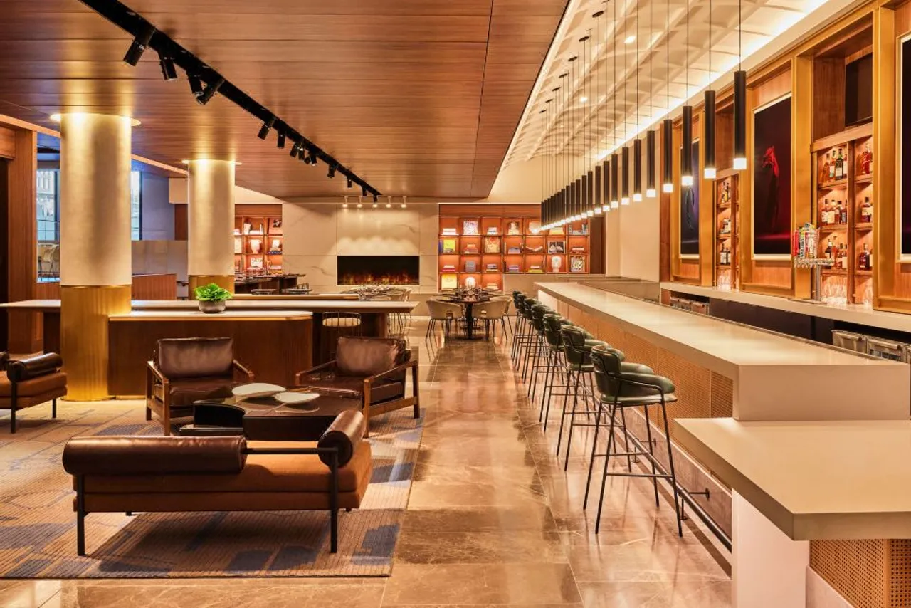 Omni Boston Hotel at the Seaport — rooms and atmosphere