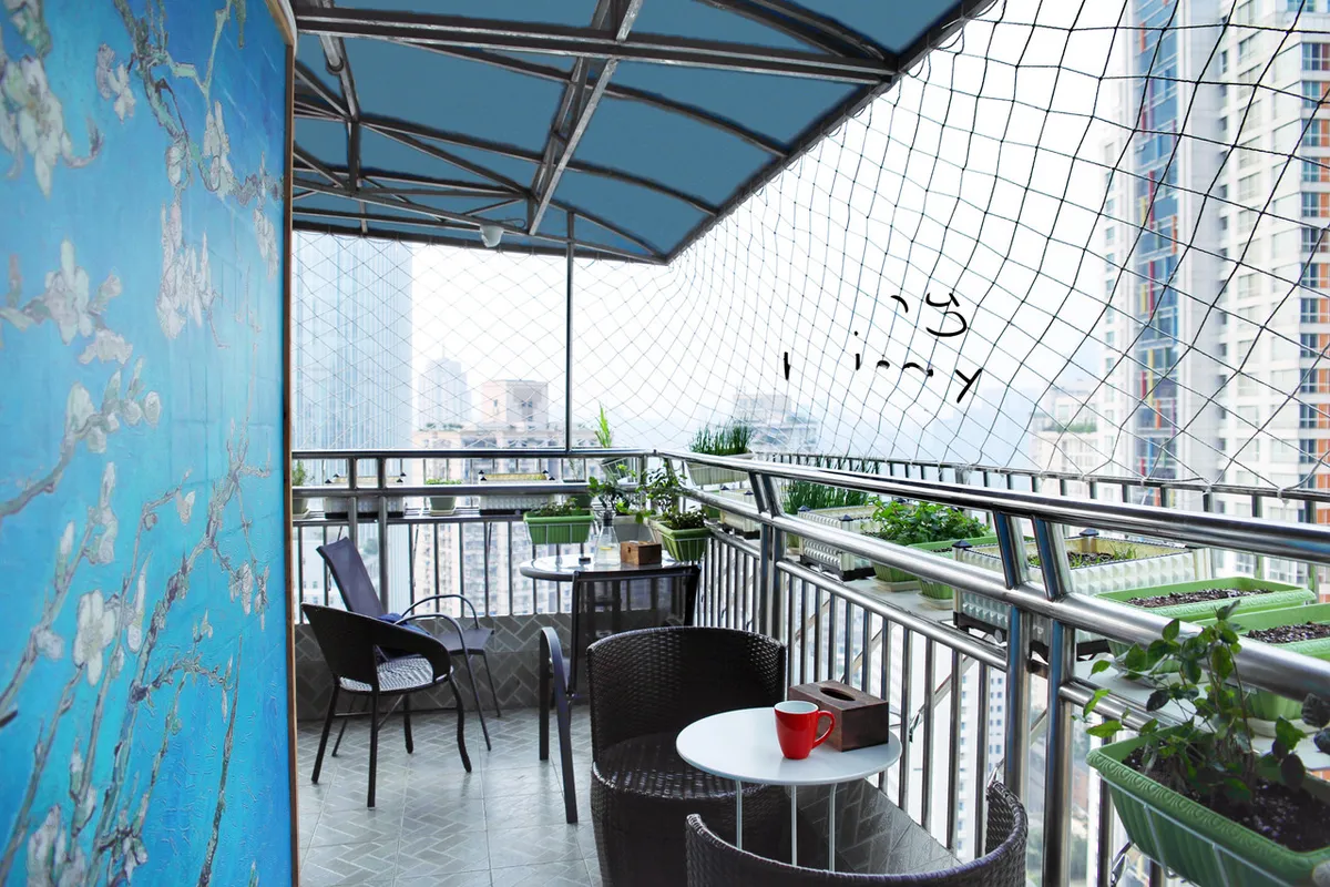 Only Cafe and Backpacker Chongqing — rooms and atmosphere