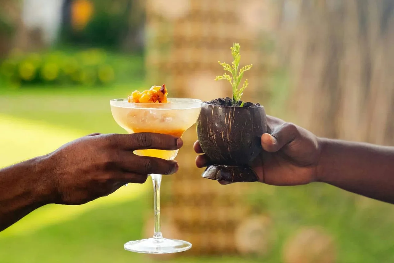 ONOMO Hotel Abidjan Airport — rooms and atmosphere