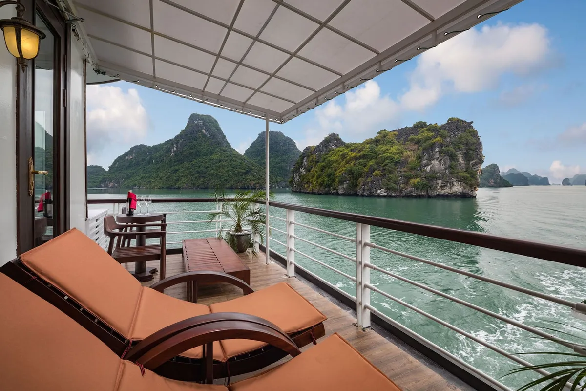 Orchid Trendy Cruise — rooms and atmosphere